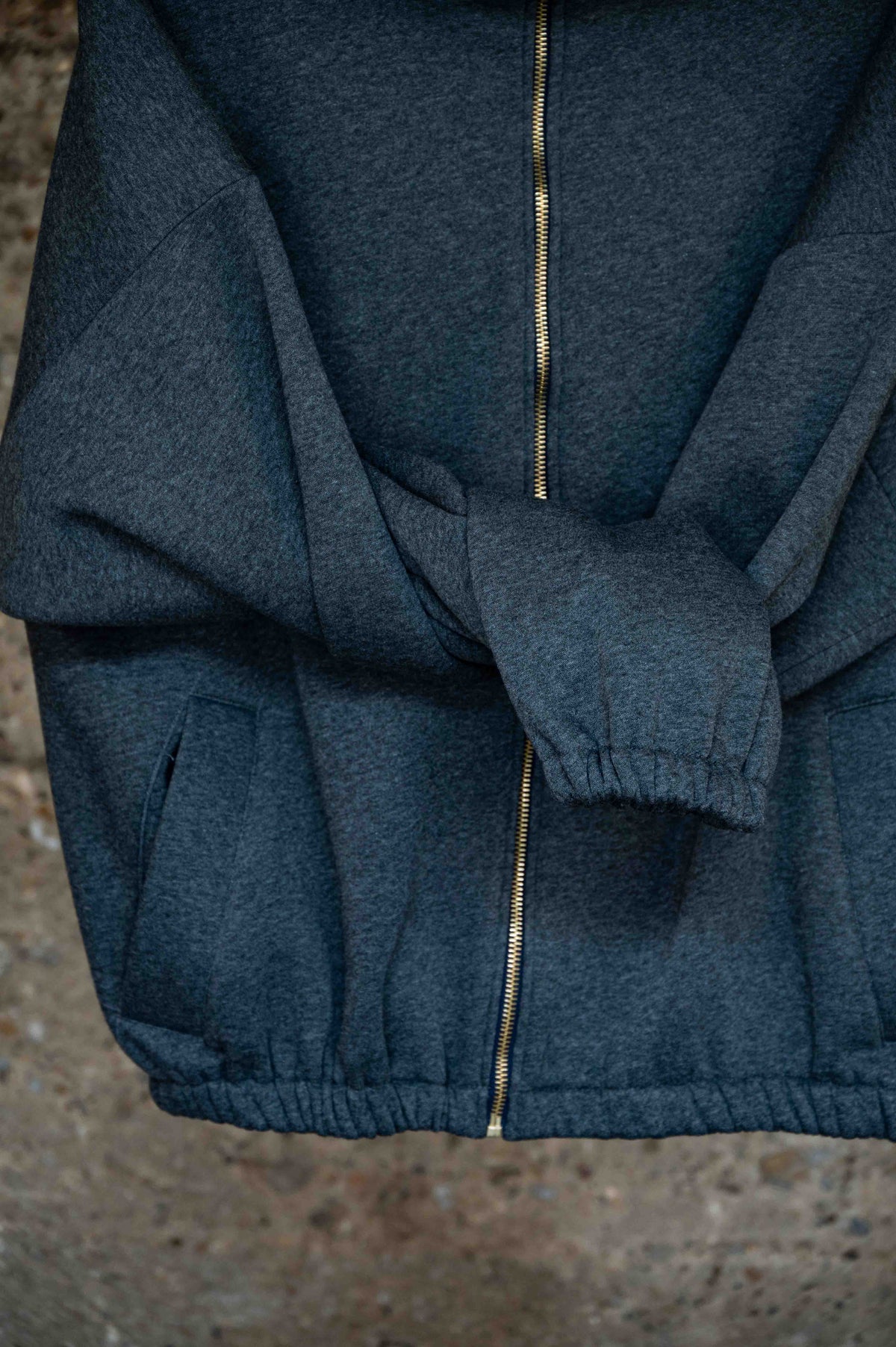 REWANA oversize mikina na zips tmavý sivý melír – fotografia 7