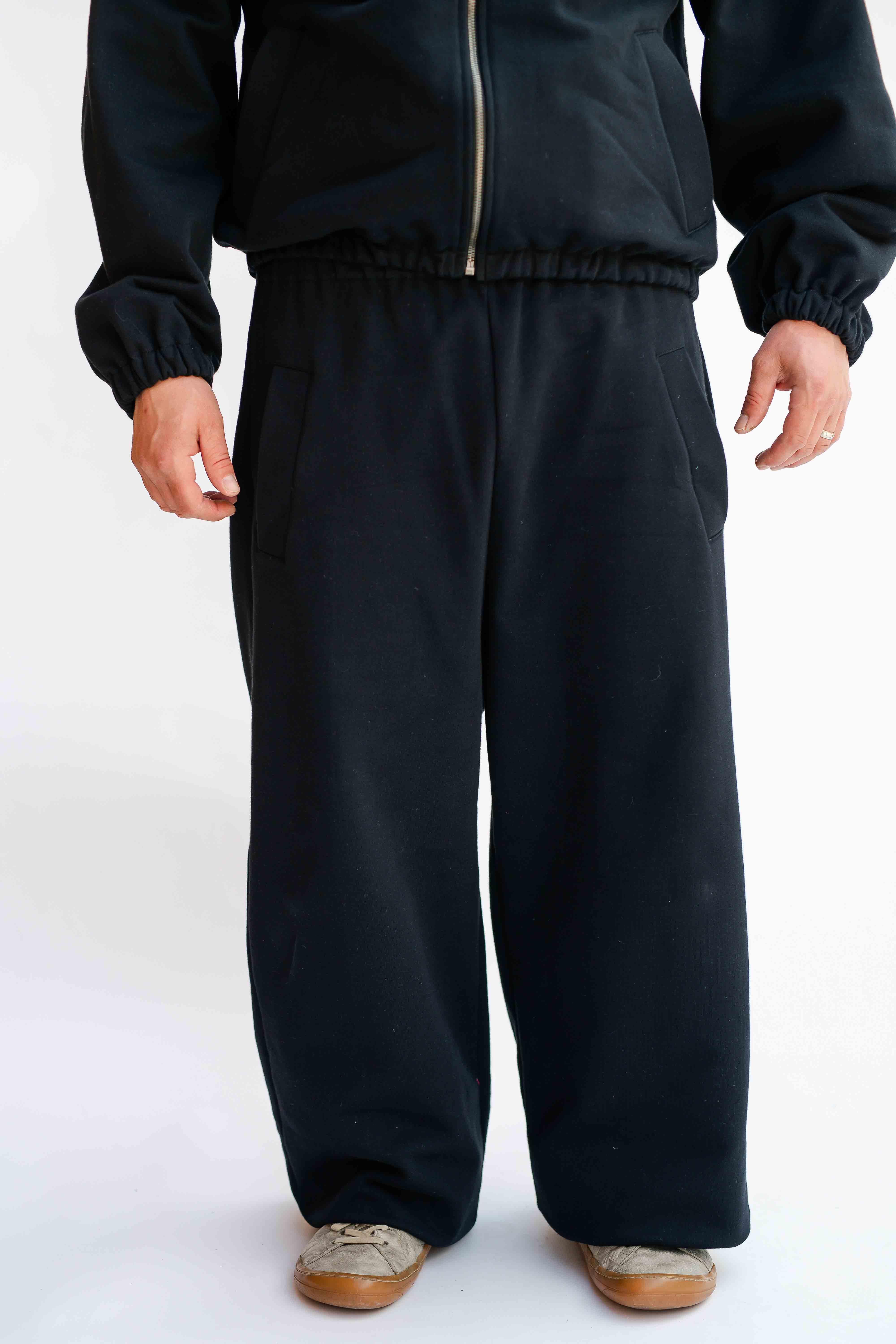 REWANA PRÉMIOVÉ UNISEX TEPLÁKY, OVERSIZE STRIH, ČIERNE